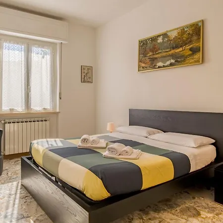 Quadri D'oro - Beachside Escape In Beautiful Liguria Loano